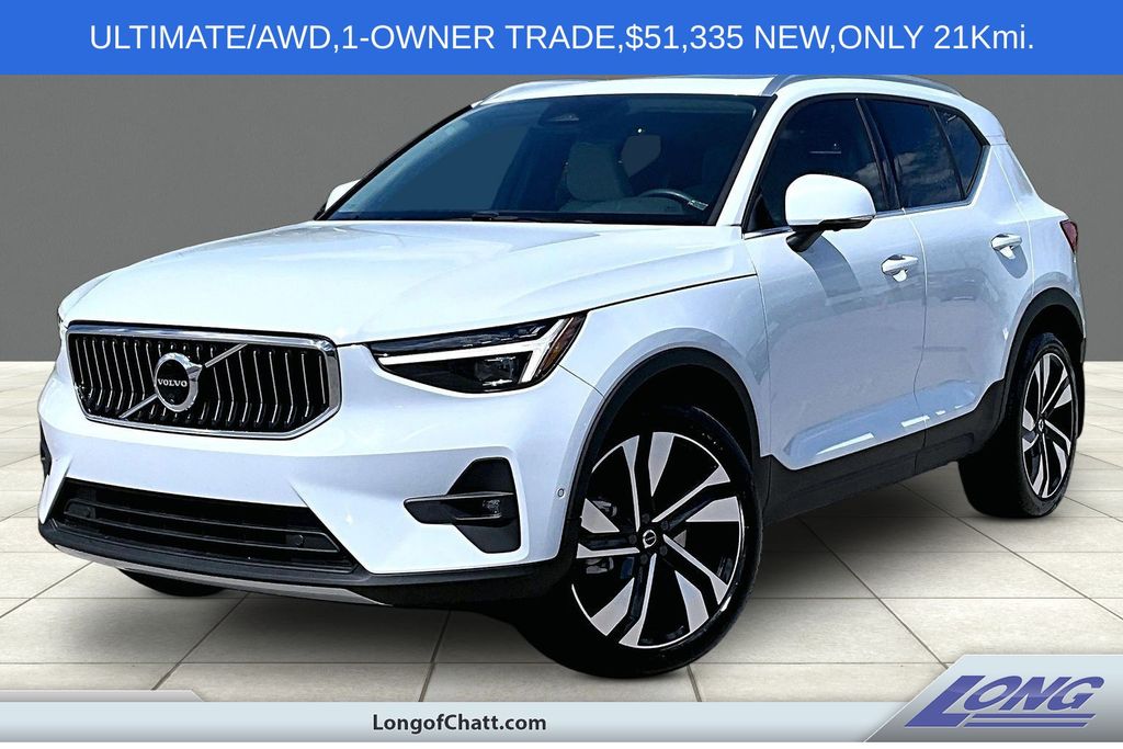 2024 Volvo XC40 