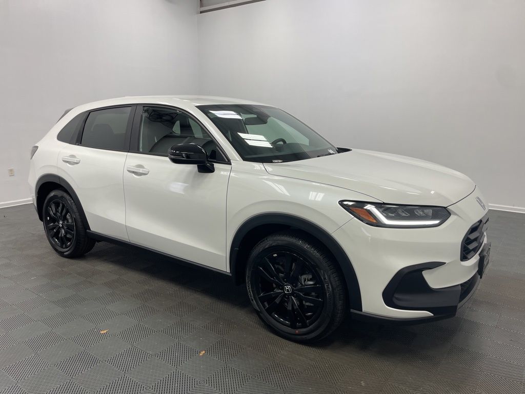 View vehicle photo 2