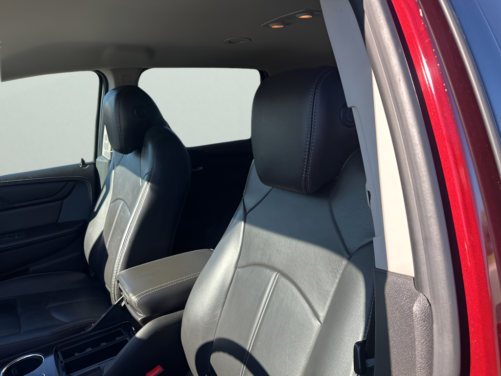 Used Car 2017 Chevrolet Traverse  2lt For Sale Under $15,000 In Austin, Texas