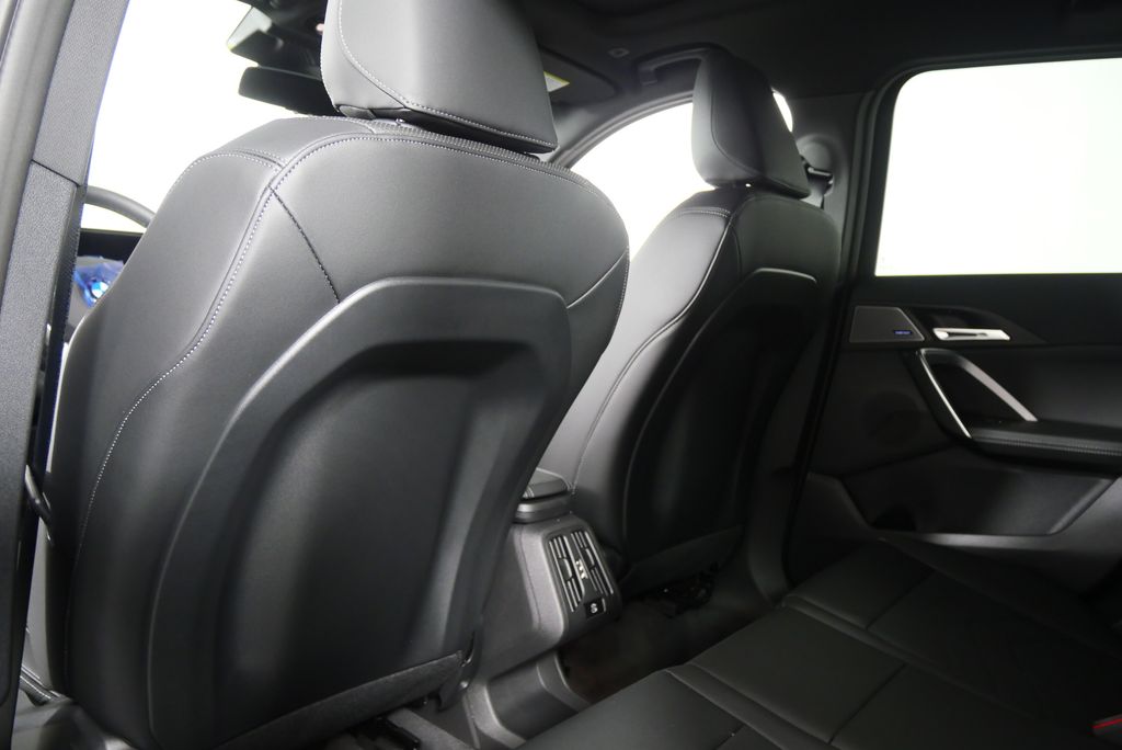 Thumbnail: 2026 BMW X1 - 16