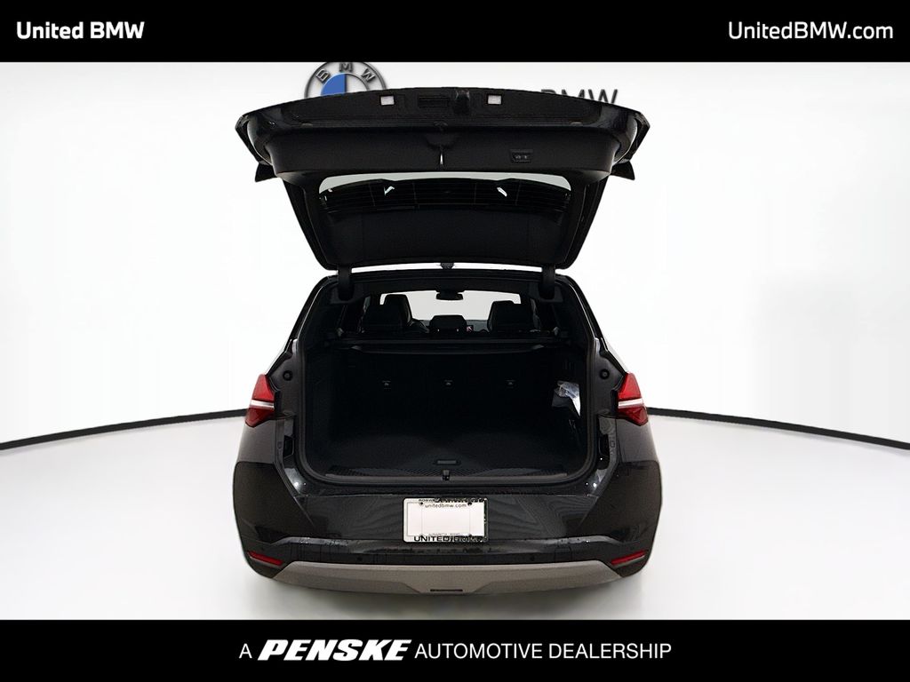 Thumbnail: 2026 BMW X3 - 14