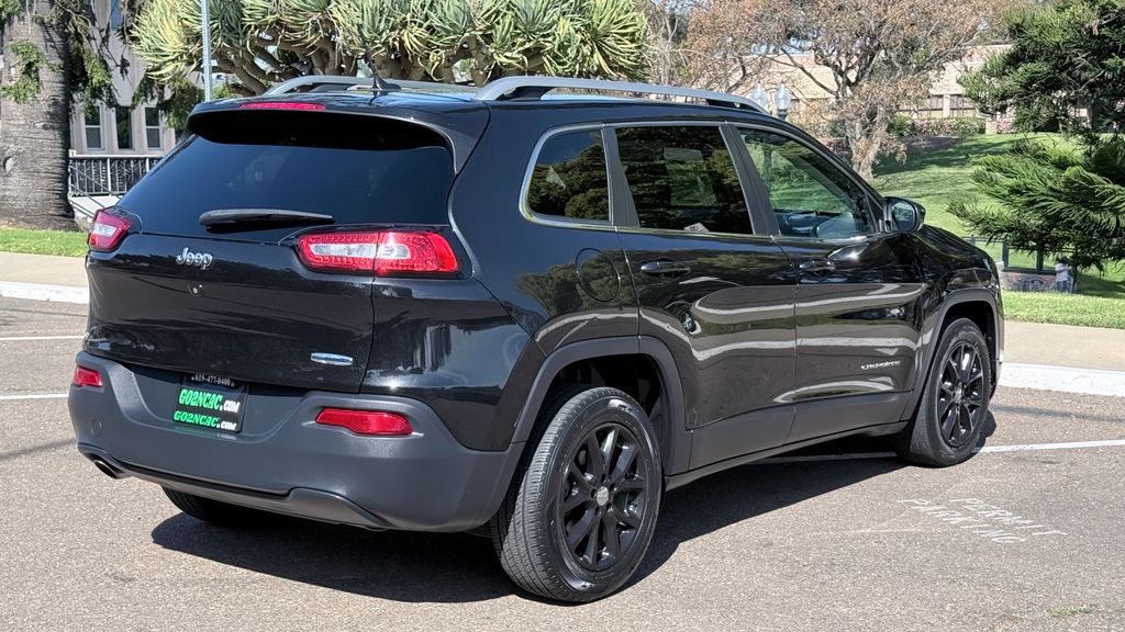 Used 2016 Jeep Cherokee Latitude 4D Sport Utility