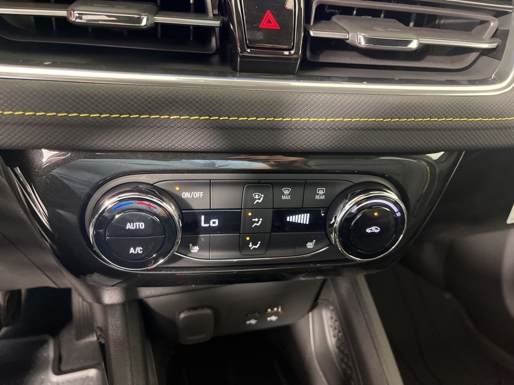 Thumbnail: 2026 Chevrolet TrailBlazer - 30