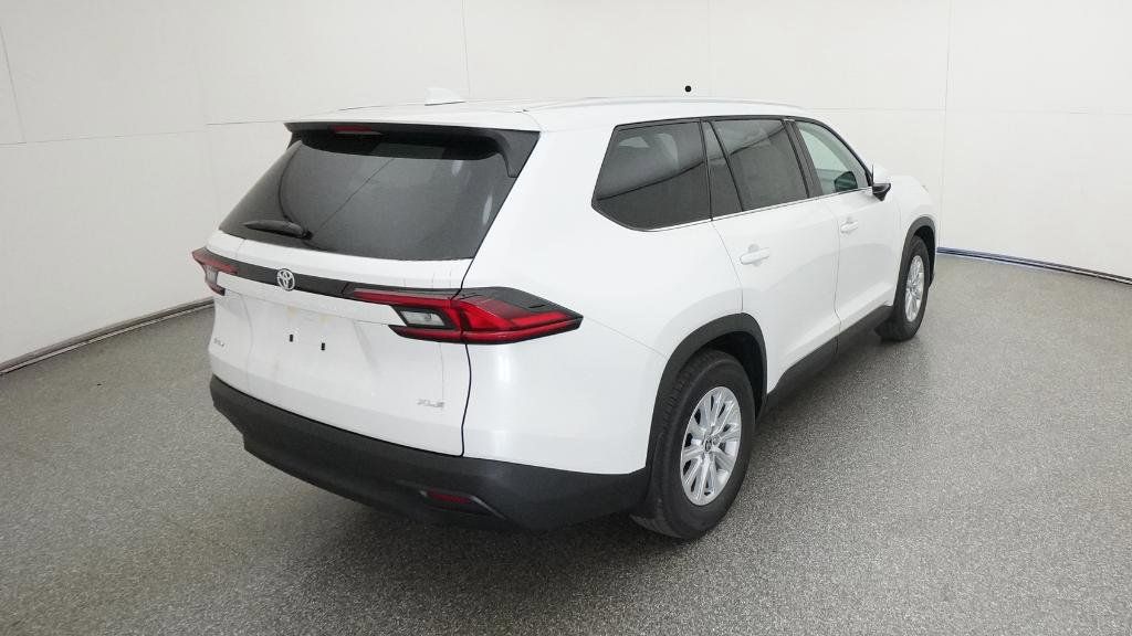 Thumbnail: 2026 Toyota Grand Highlander - 2