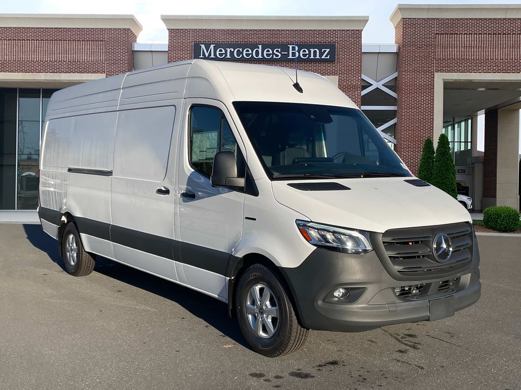 2024 Mercedes-Benz Sprinter 2500 3