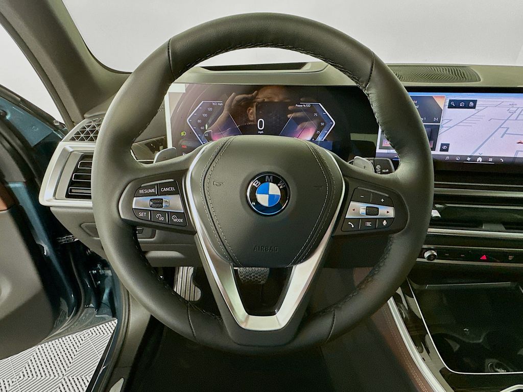 Thumbnail: 2026 BMW X5 - 10