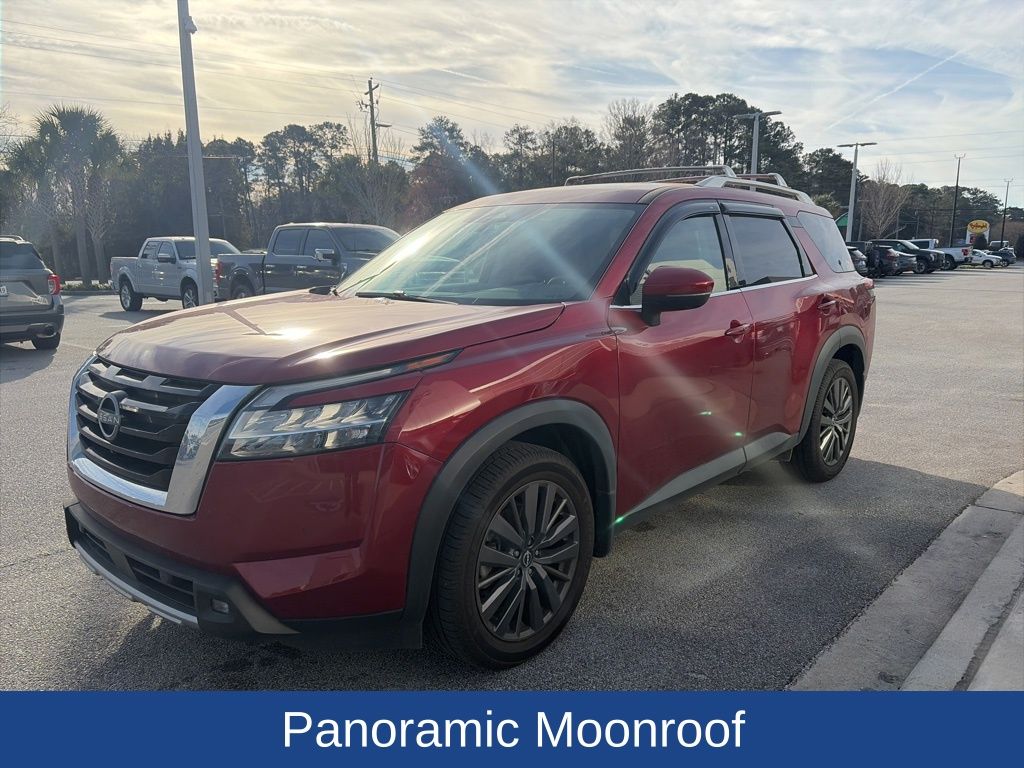 2022 Nissan Pathfinder SL 2WD