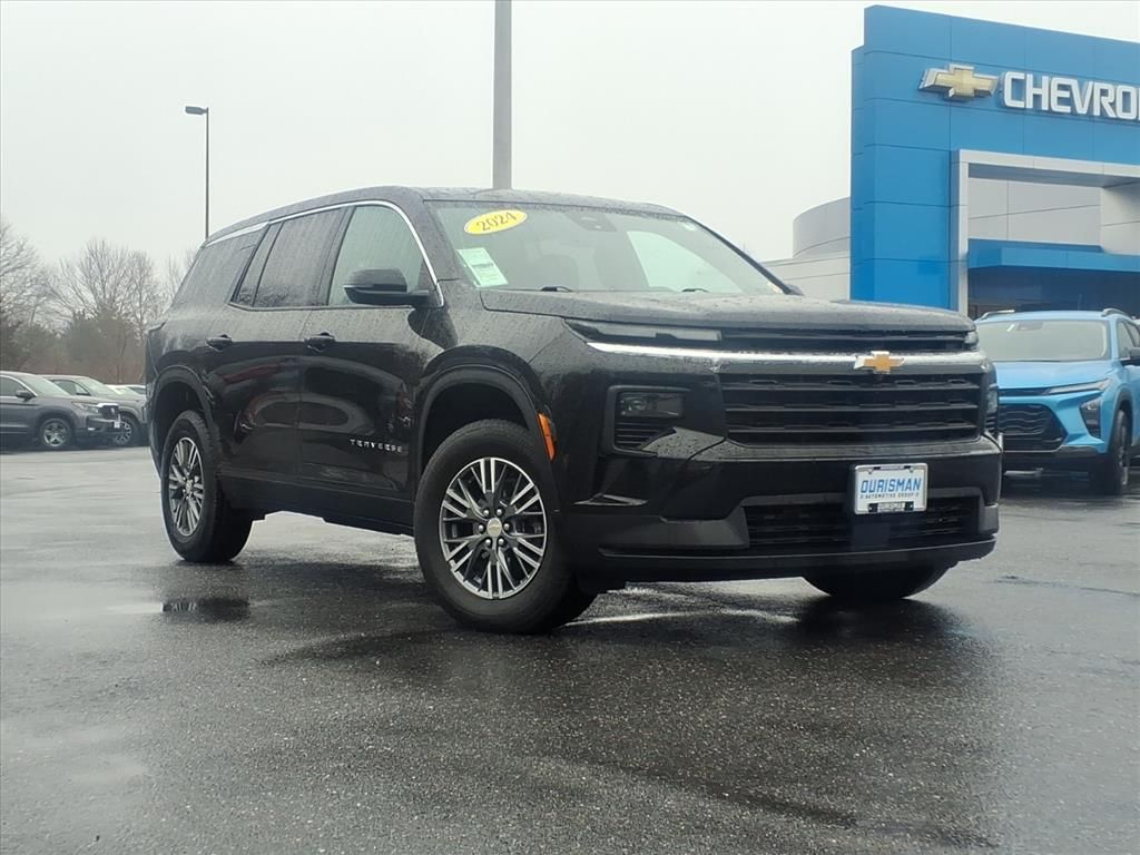 2024 Chevrolet Traverse LS FWD