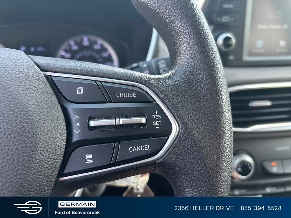 Used 2020 Orange Hyundai SE image 23