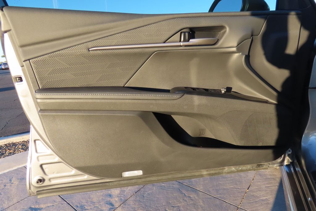 Thumbnail: 2025 Toyota Camry - 23
