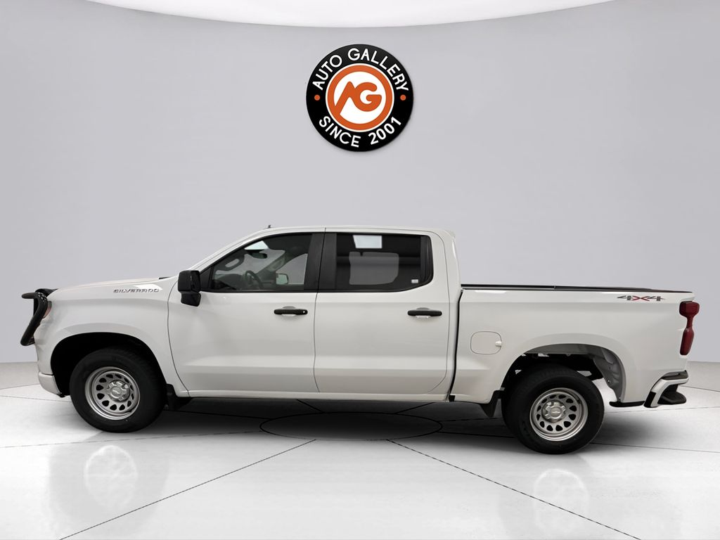 View vehicle photo 7