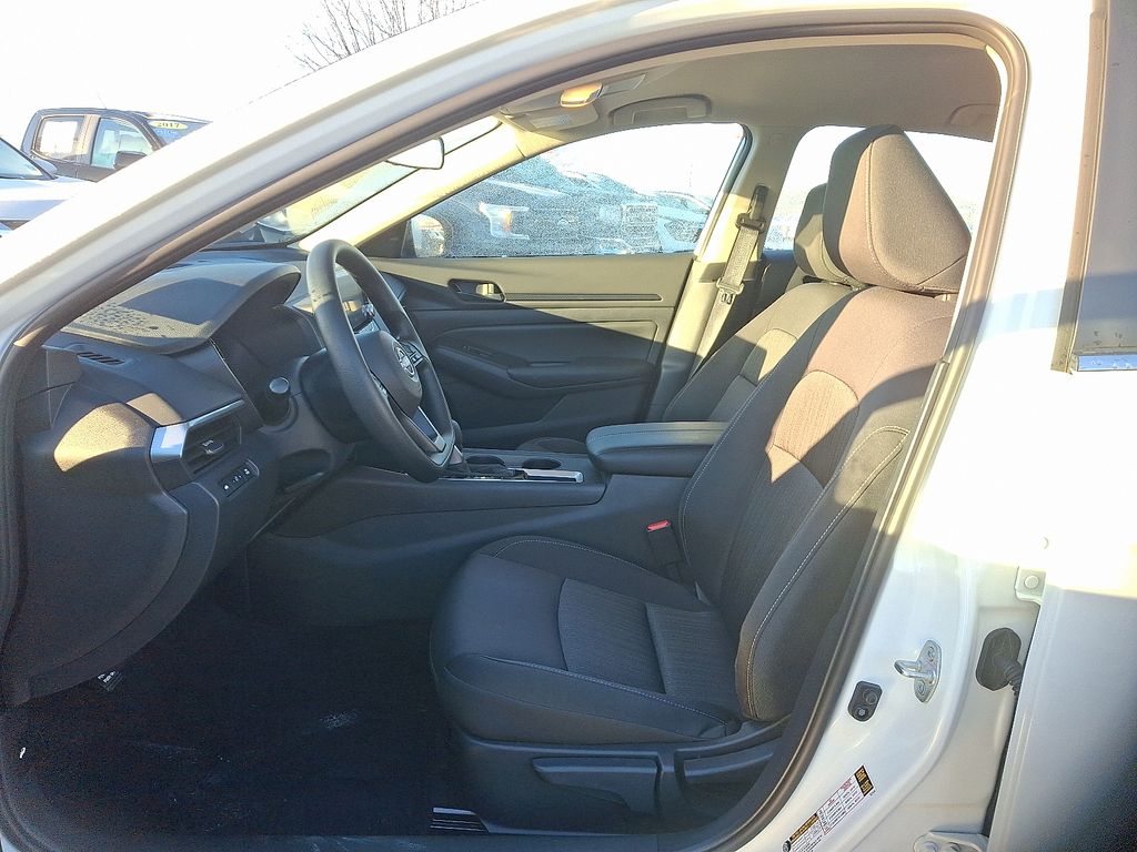 Thumbnail: 2025 Nissan Altima - 13