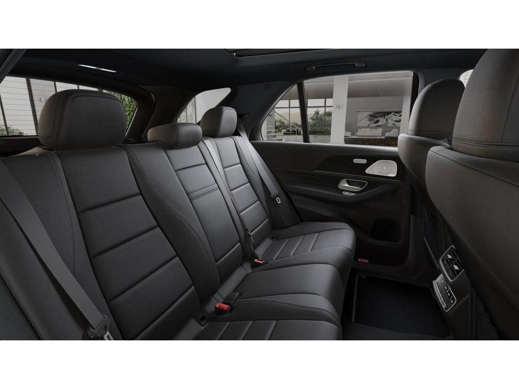 Thumbnail: 2026 Mercedes-Benz GLE - 5