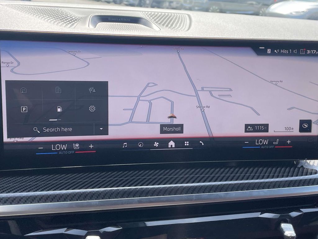 Used 2025 Blue BMW M60i image 28