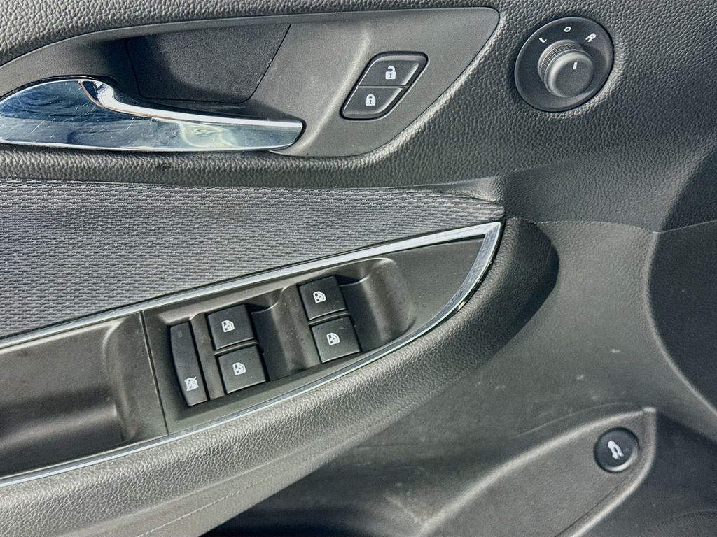 2018 Chevrolet Cruze LT photo