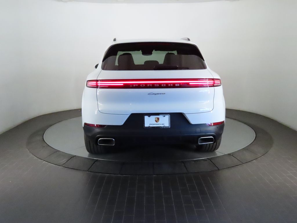 Thumbnail: 2026 Porsche Cayenne - 6