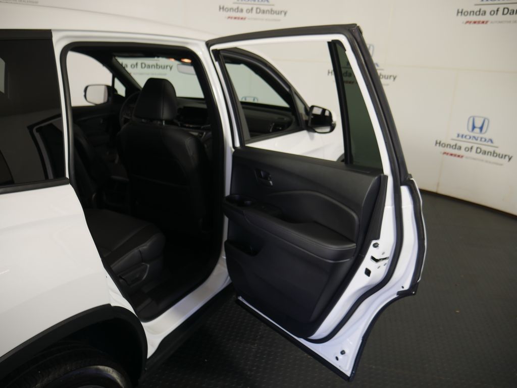 Thumbnail: 2022 Honda Passport - 8