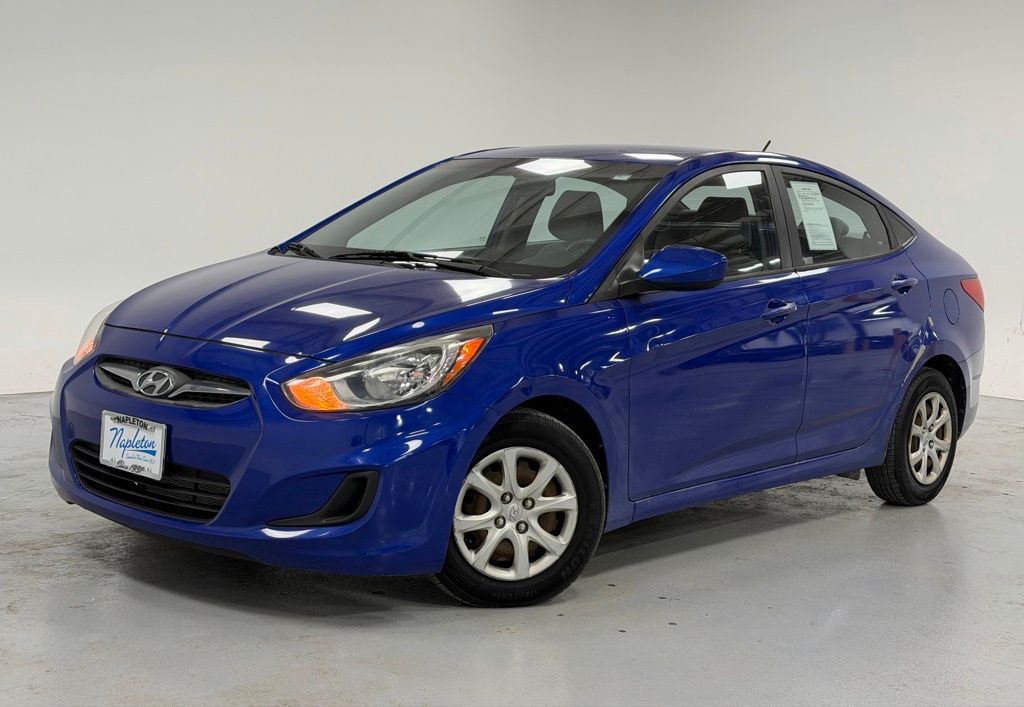 2013 Hyundai Accent GLS Sedan FWD