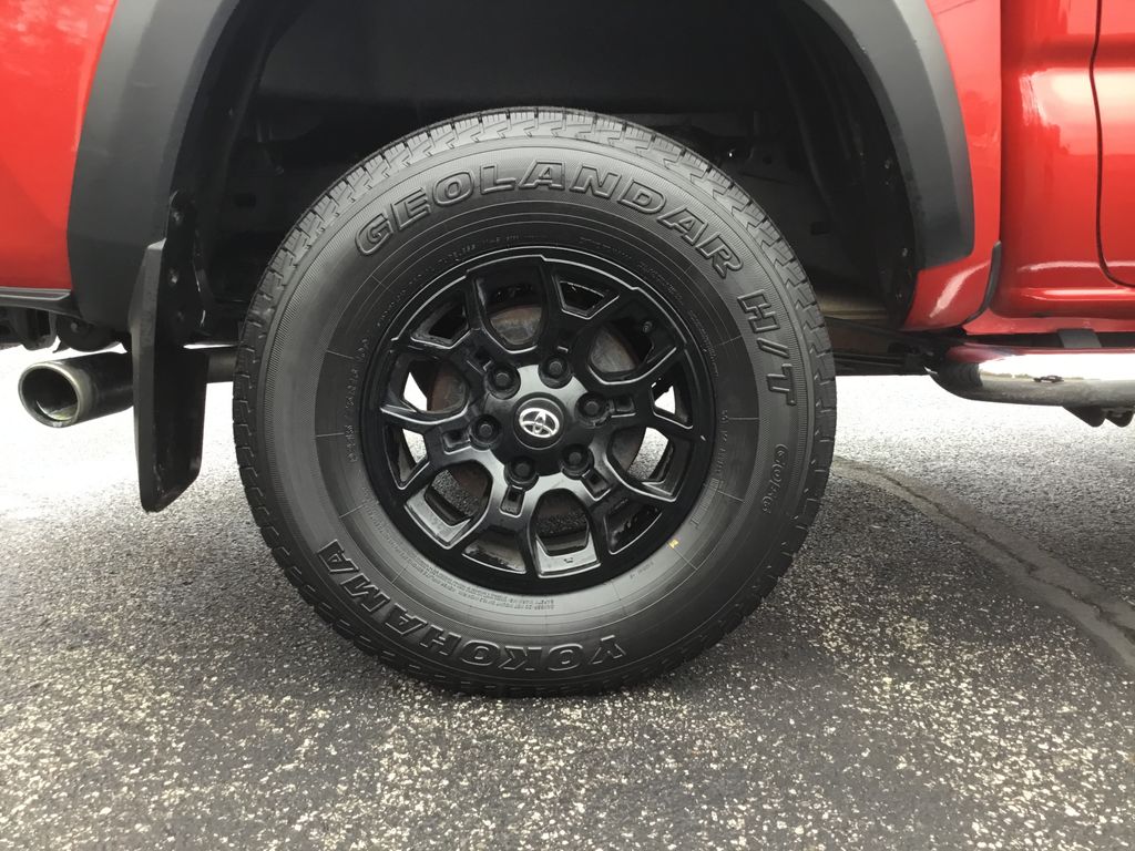 Thumbnail: 2023 Toyota Tacoma - 10