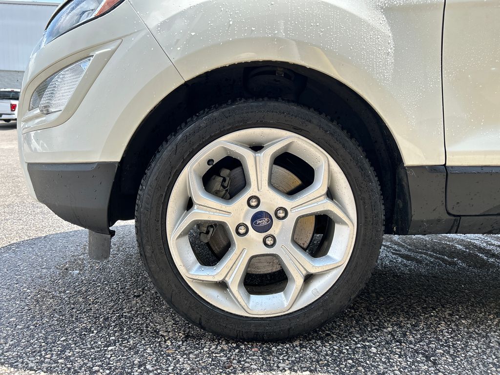 2021 Diamond White Ford EcoSport SE FWD SUV