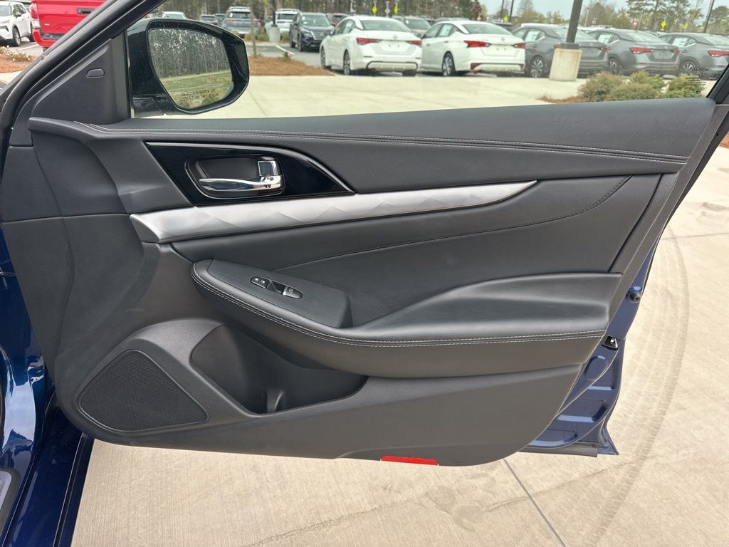 2023 Deep Blue Pearl Nissan Maxima SV FWD Sedan