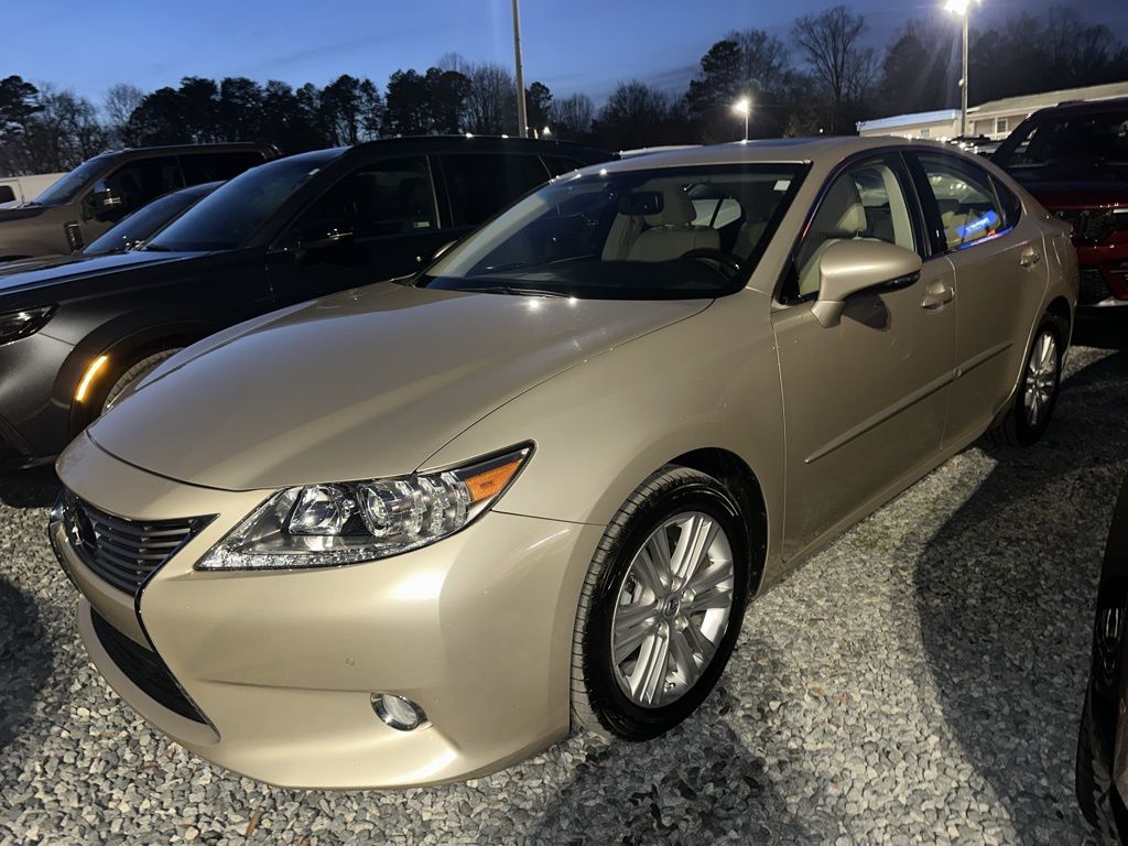 2014 Lexus ES 350's photo