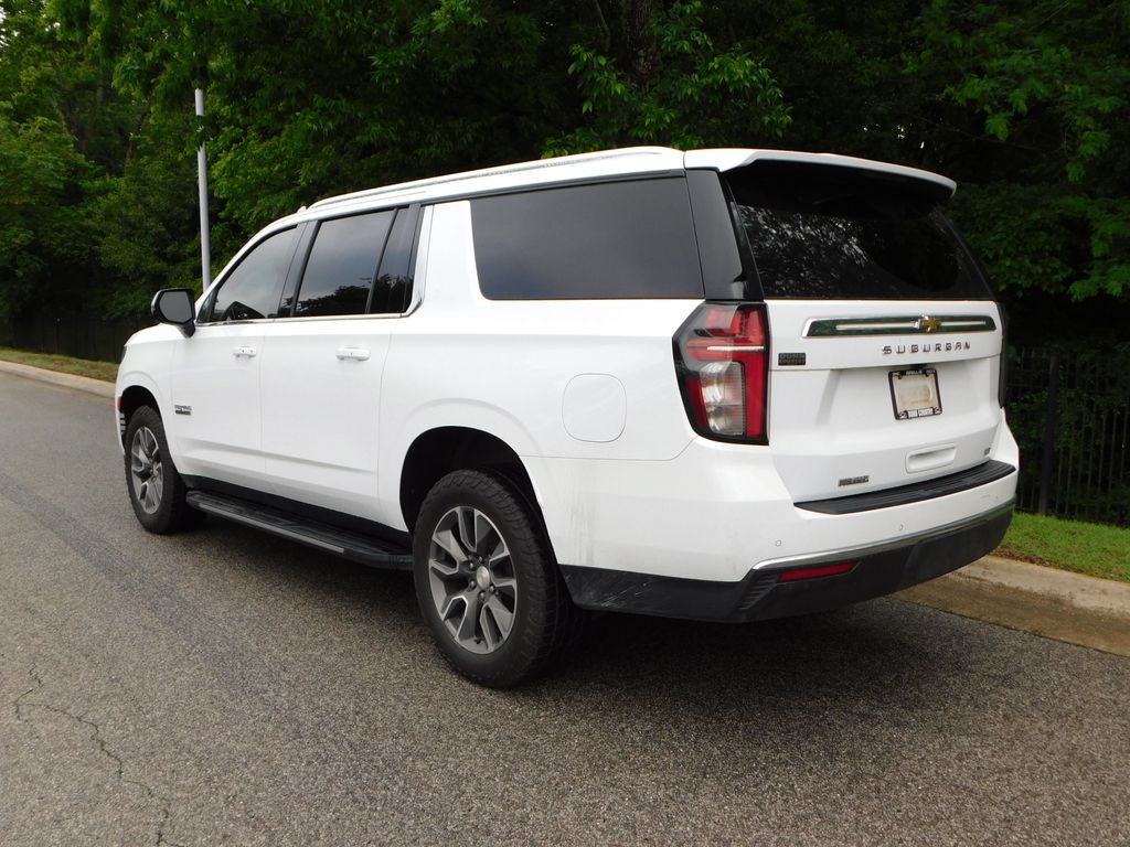 2022 Chevrolet Suburban LT 3