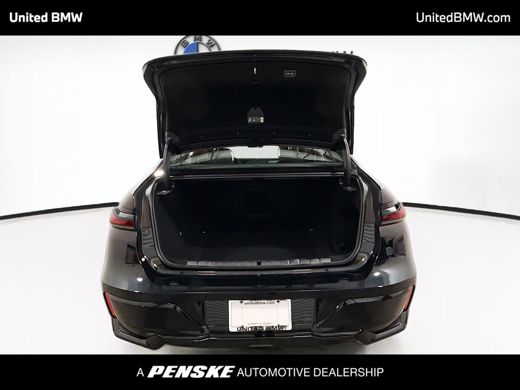 Thumbnail: 2026 BMW i7 - 14