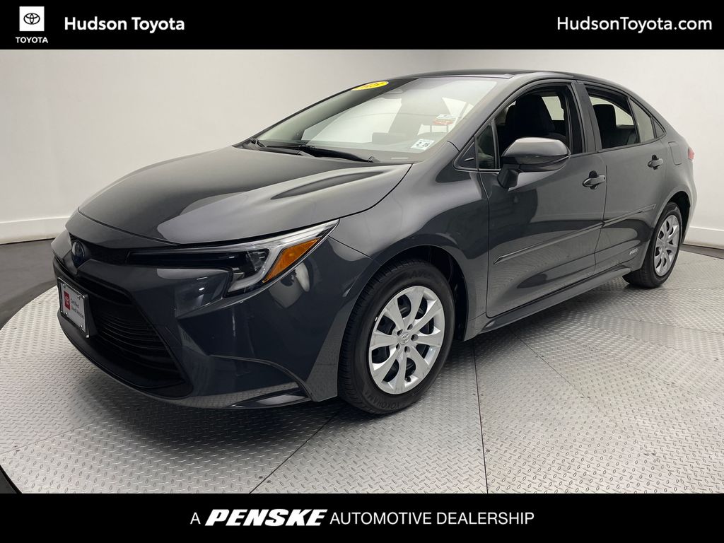 2023 Toyota Corolla LE Hero Image