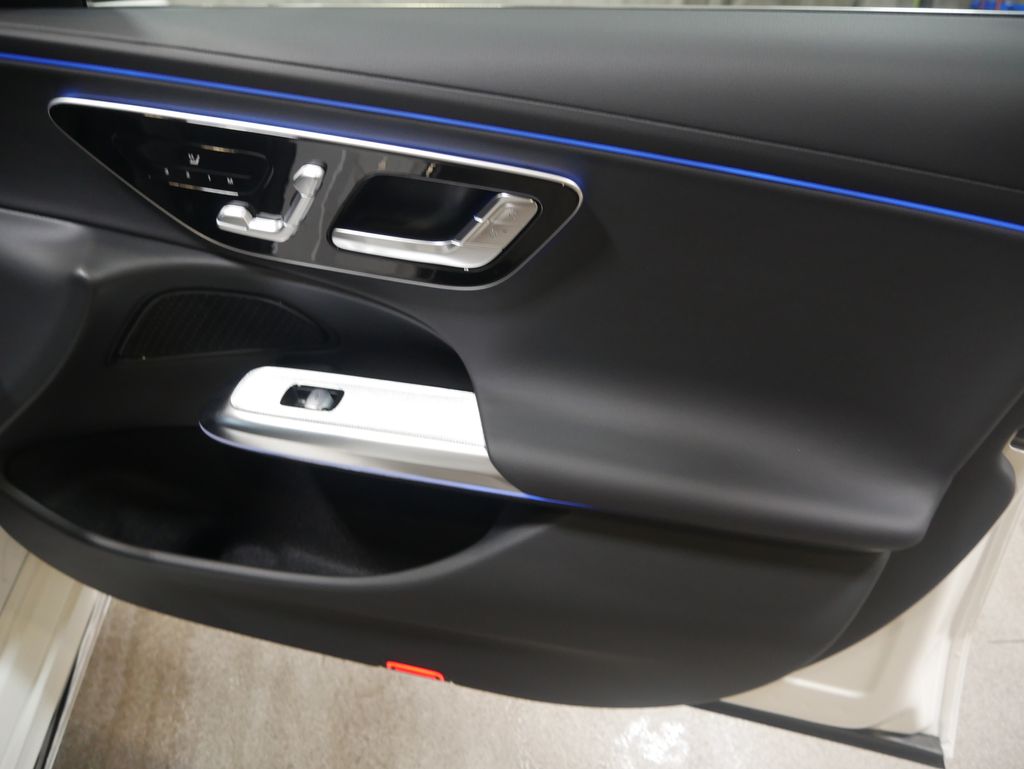 Thumbnail: 2026 Mercedes-Benz E-Class - 25