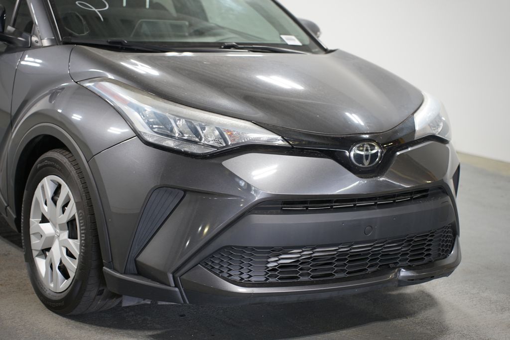 2021 Toyota C-HR LE 4