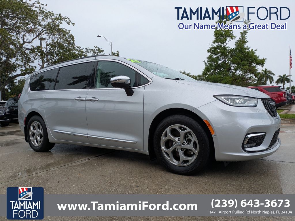 Silver Mist Clearcoat 2023 Chrysler Pacifica Minivan Front-Wheel Drive 9-Speed Automatic