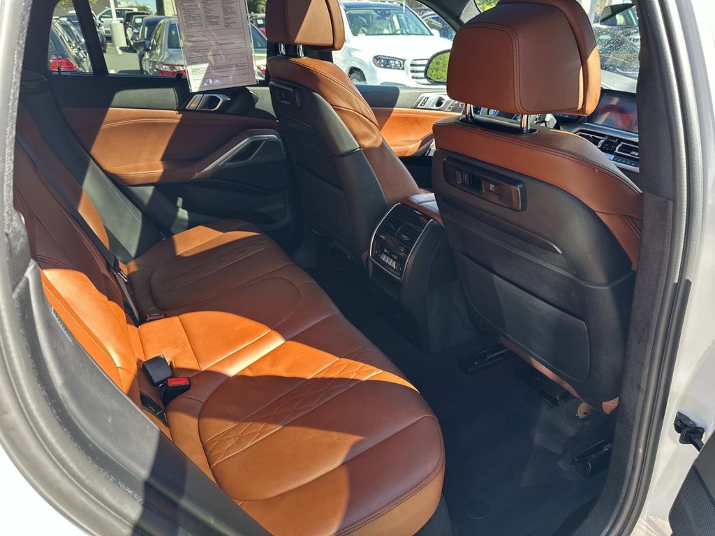 Thumbnail: 2023 BMW X6 - 24