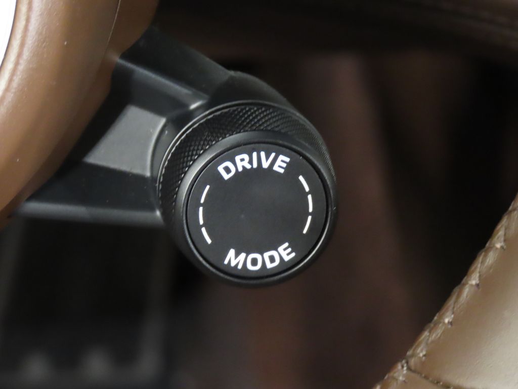 Thumbnail: 2021 Porsche Taycan - 22