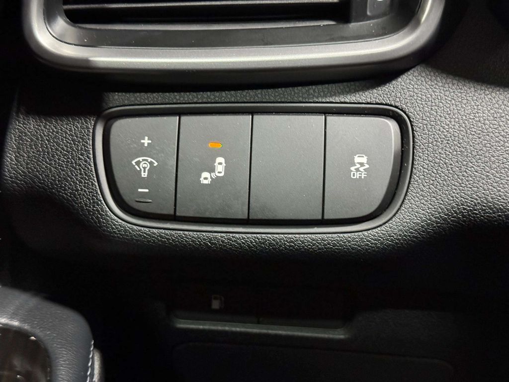Used 2019 Titanium Silver Kia LX image 19
