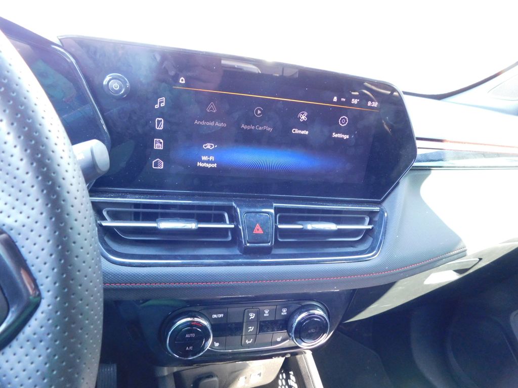 Thumbnail: 2025 Chevrolet TrailBlazer - 10