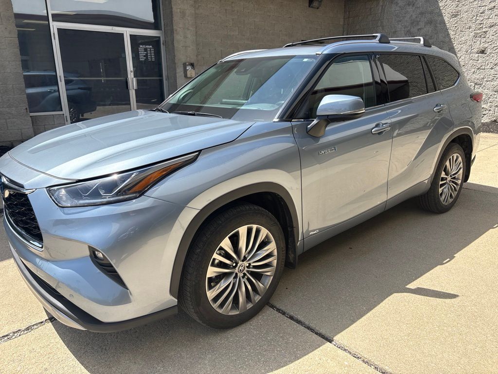Moon Dust 2021 Toyota Highlander Hybrid SUV / Crossover All-Wheel Drive Continuously Variable Transmission