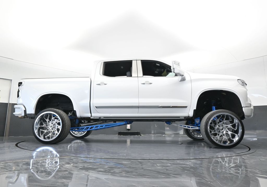 Used 2022 Iridescent Pearl Tricoat Chevrolet High Country image 82
