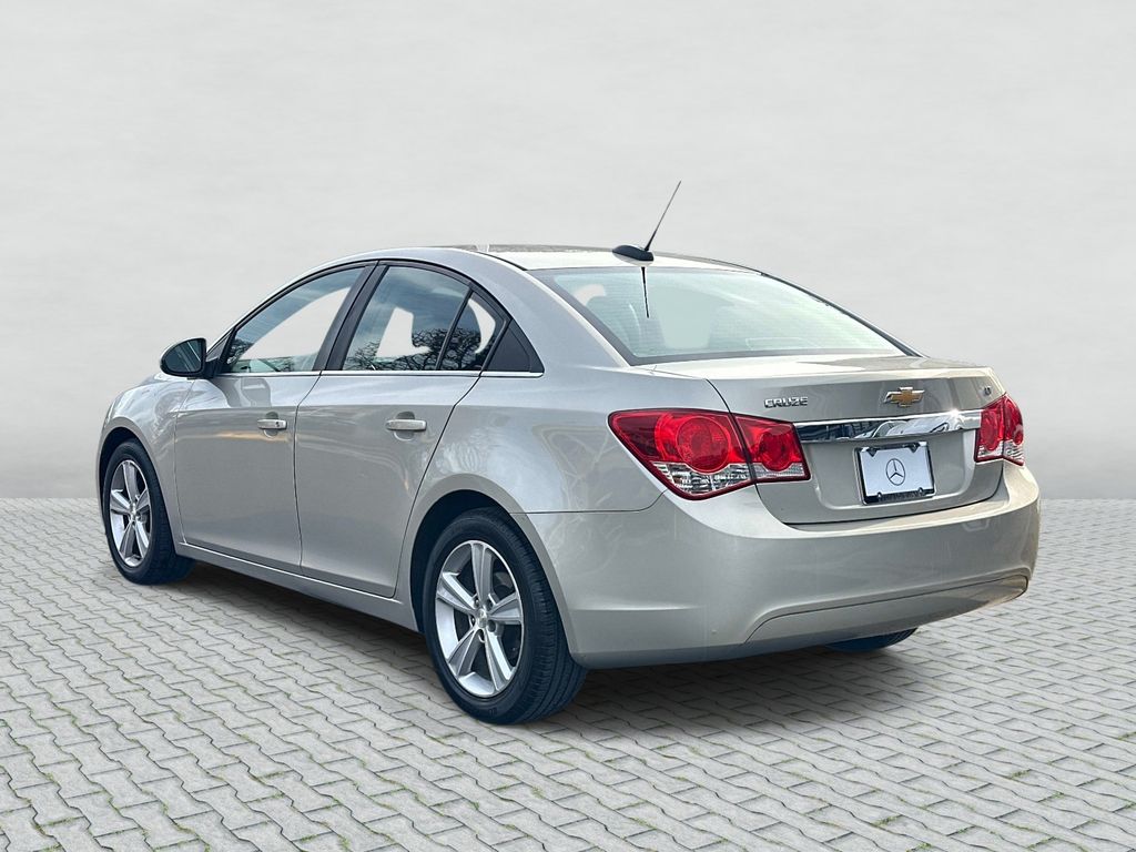 Thumbnail: 2016 Chevrolet Cruze - 13