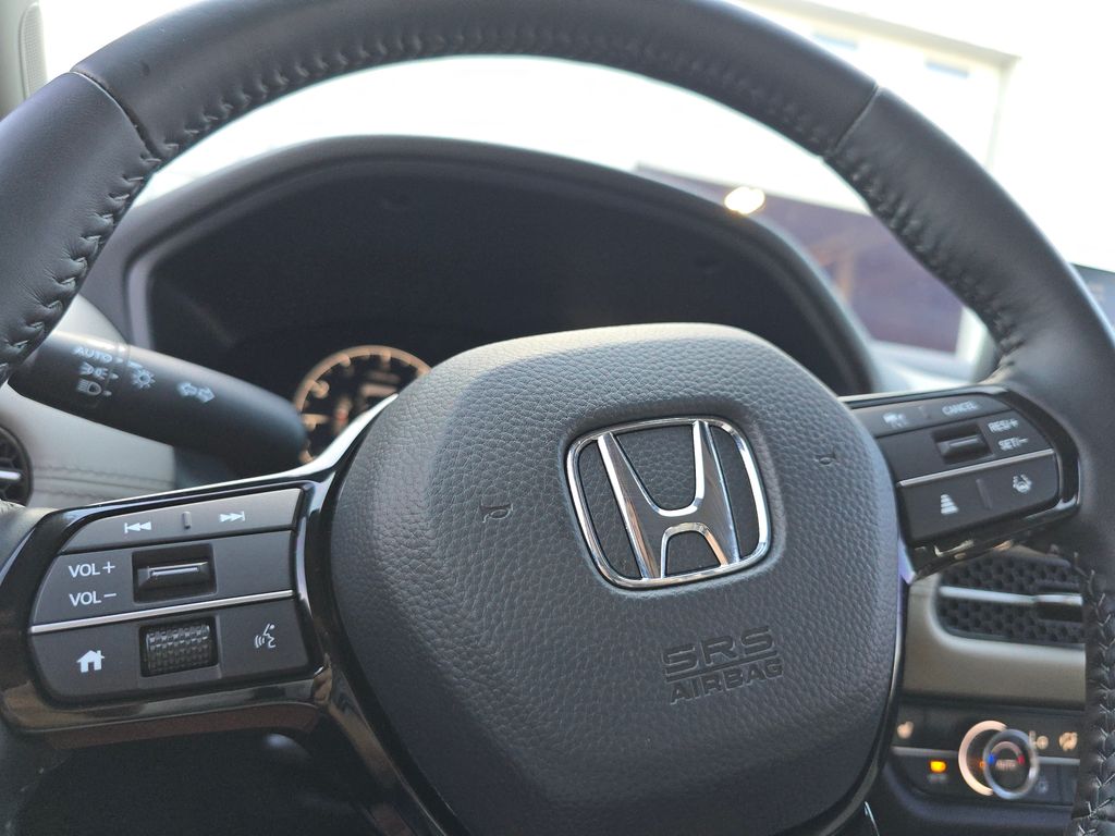 Used 2025  Honda EX-L image 22