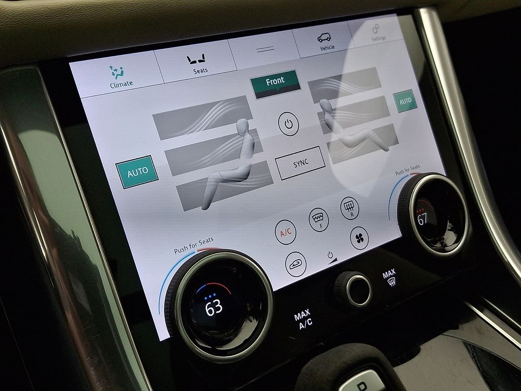 Thumbnail: 2020 Land Rover Range Rover Sport - 17