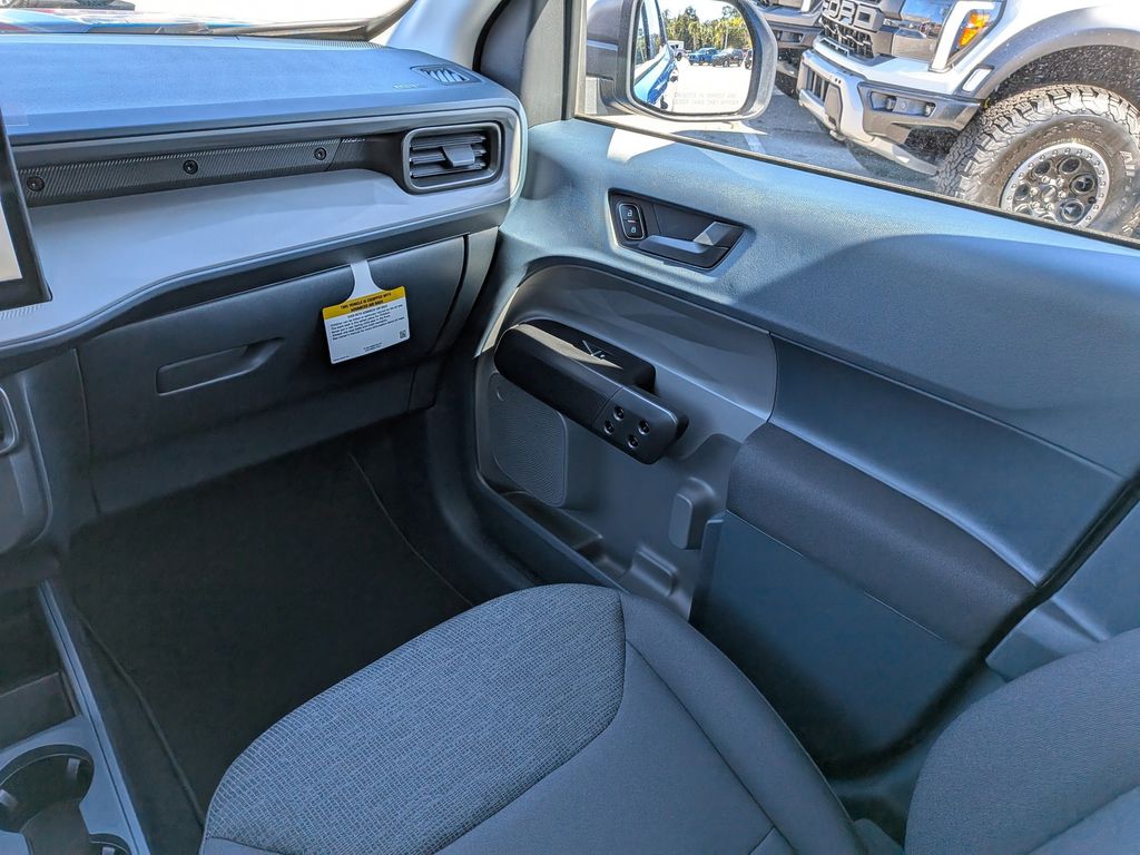 2025 Ford Maverick XL