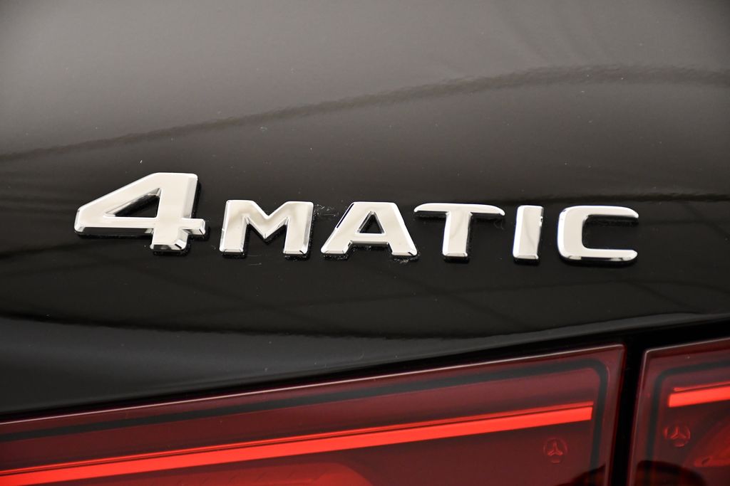 2025 Mercedes-Benz GLA 250 4MATIC 10