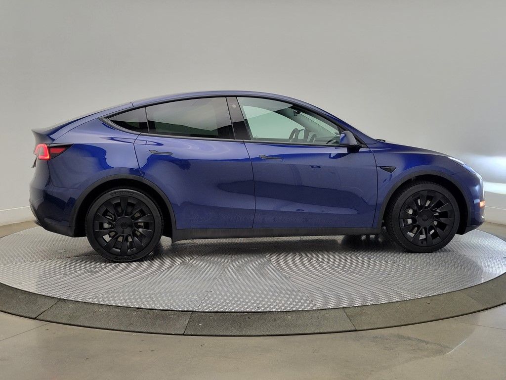 Thumbnail: 2022 Tesla Model Y - 6