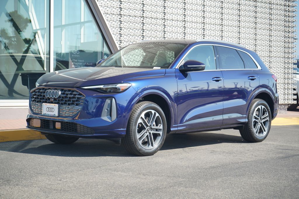 Thumbnail: 2025 Audi Q5 - 1