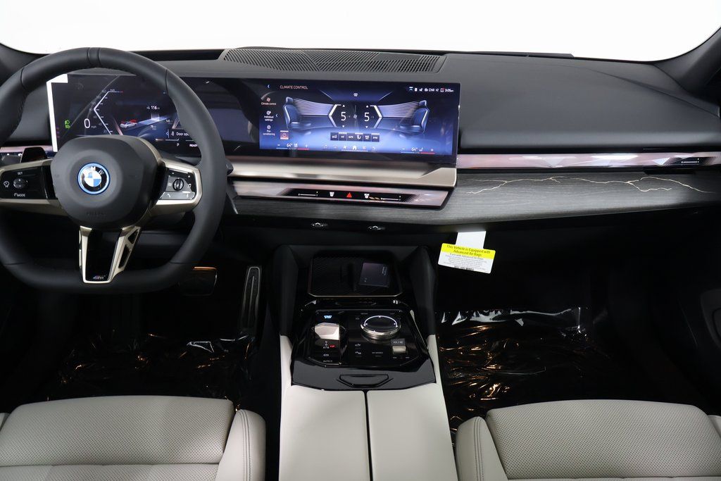 Thumbnail: 2027 BMW i5 - 4