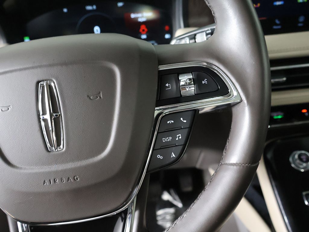 Used 2023 Beige Lincoln Reserve image 44