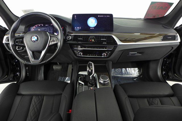 2021 BMW 5 Series 530e iPerformance 24