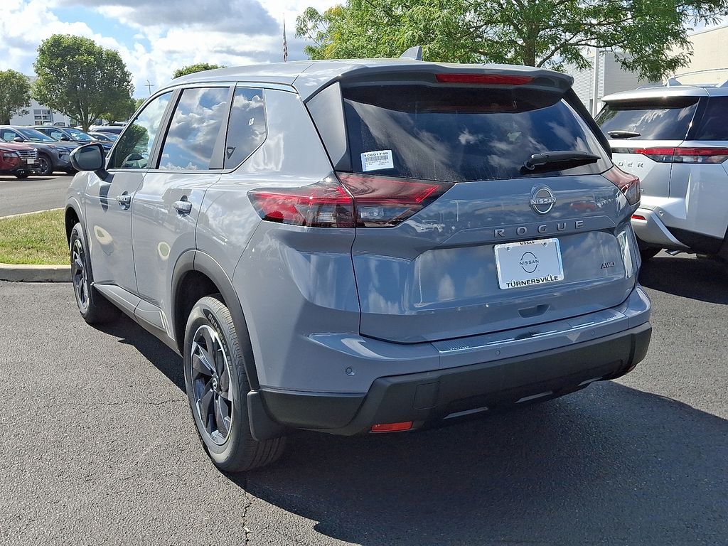 Thumbnail: 2026 Nissan Rogue - 3