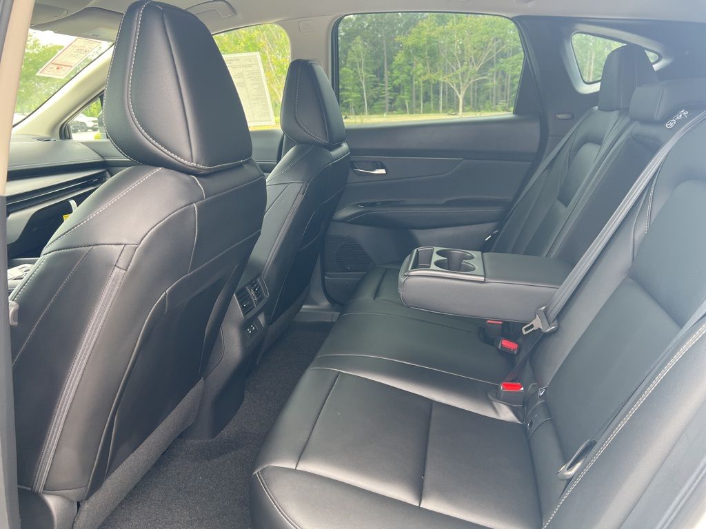 2025 Everest White Pearl Tricoat Nissan Murano SV FWD SUV